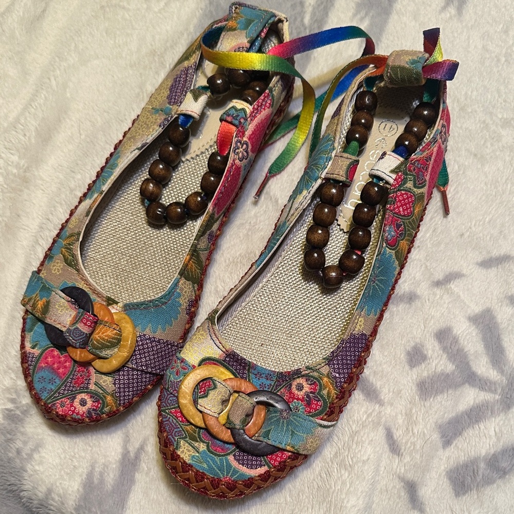 Multicolor Patterned Flats With Bow Accent - image 1